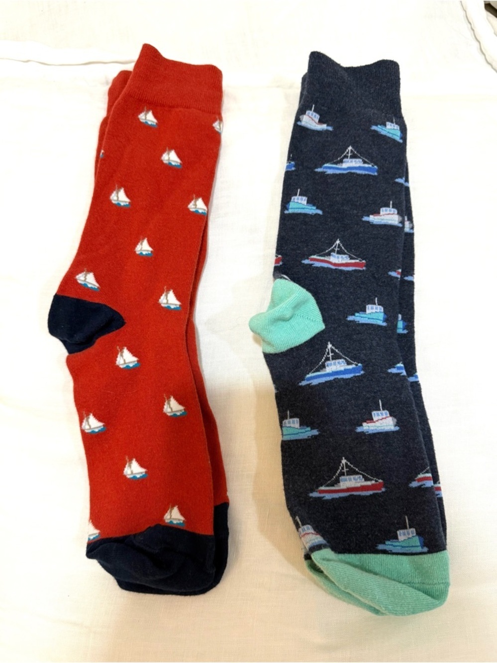 J. Crew Men's Red & Navy Boat Pattern Preppy Crew Socks
